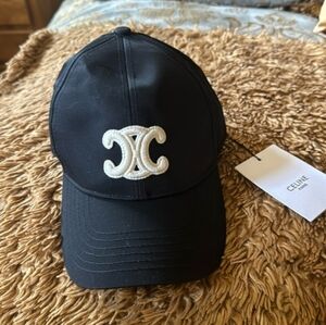 Celine hat